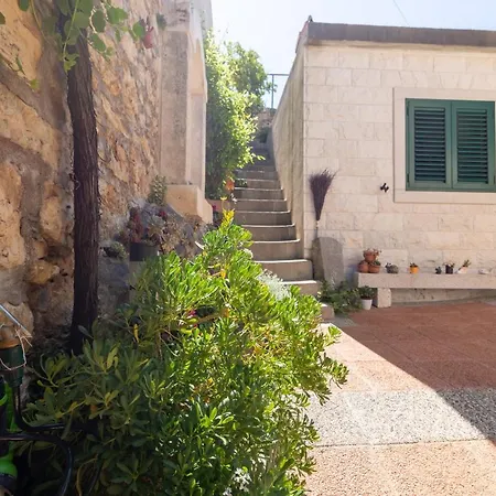 Apartment With Parking Space Postira, Brac - 19107 *